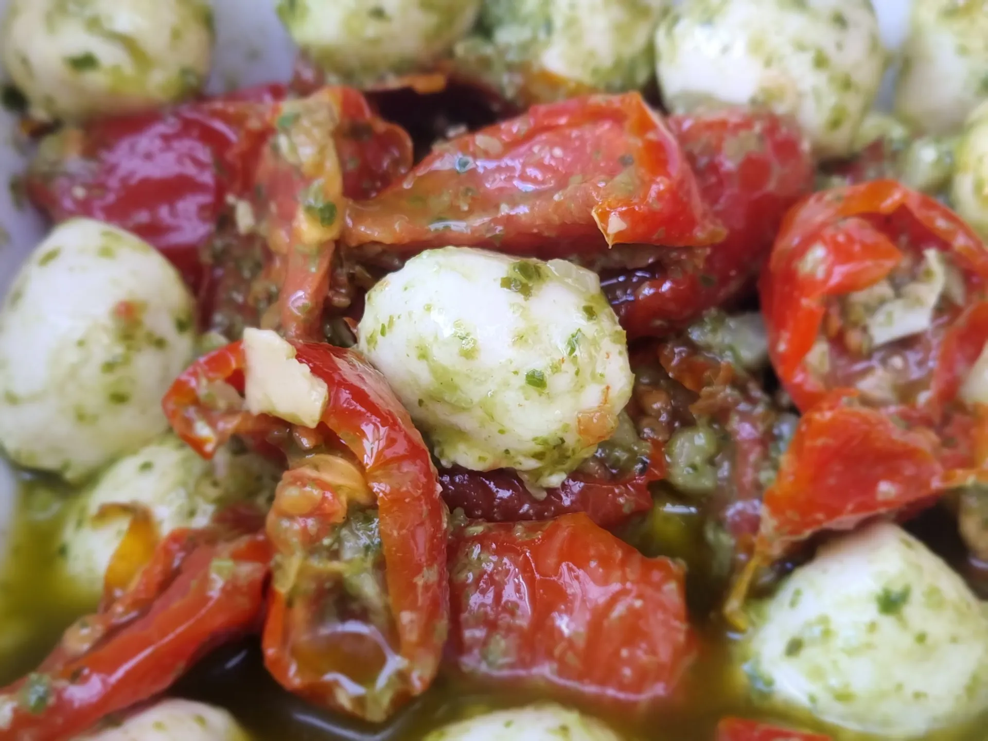 [061] Mozzarellasalade