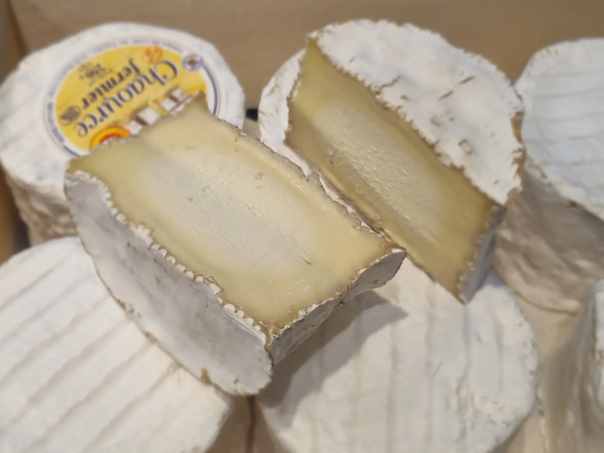 [137] Chaource fermier